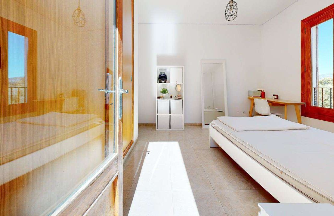 Luminoso apartamento con amplia terraza en Campanet